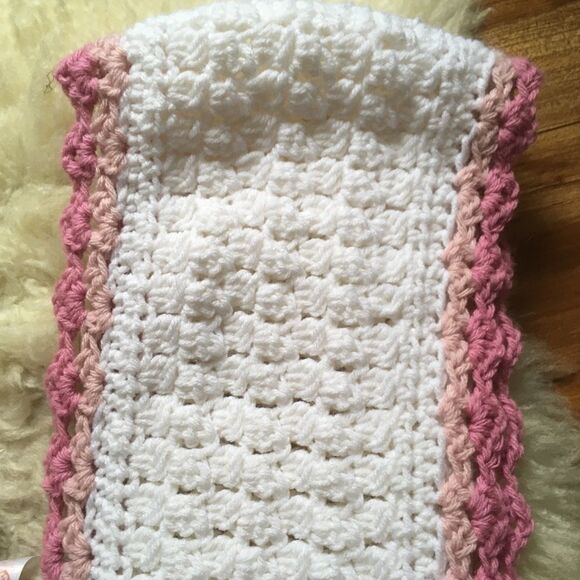 Custom made Girls Knit Pink and White Scarf and Hat with Tassels Size 6 - Picture 2 of 10